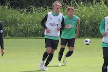 新布陣導入の湘南でDF松村晟怜が存在感。４－４－２の左SBに手応え「やることも、やれることも増えて、幅が広がっている」