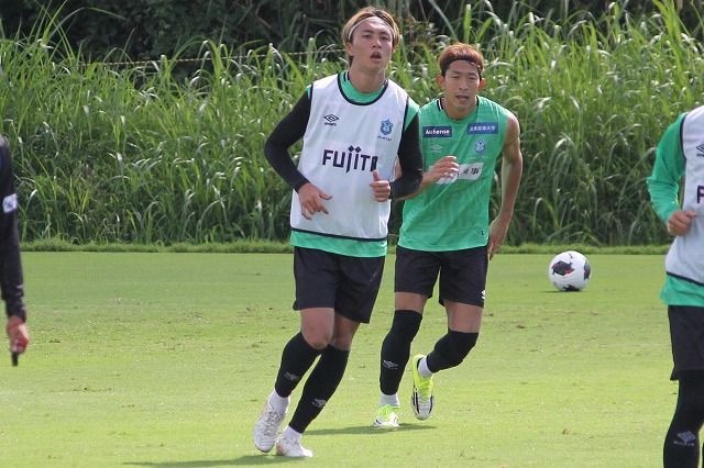 新布陣導入の湘南でDF松村晟怜が存在感。４－４－２の左SBに手応え「やることも、やれることも増えて、幅が広がっている」