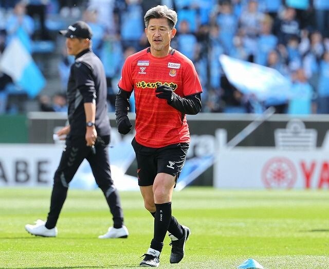 「やったーーー嬉しい！」「ありがたい」NHKサッカーの発表にファン歓喜！26日19時の“黄金カード”に熱視線。43歳差が実現？