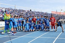 「ここまで本当に長かった」「待ってた」J１クラブが成し遂げた“歴史的一勝”にファン感涙「嬉しい…うう…」「泣く」