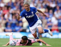 プレミアデビューの前田大然は決定機逸も…昇格組イプスウィッチ、90分に劇的V弾で白星発進！サンダーランドに２－１で勝利
