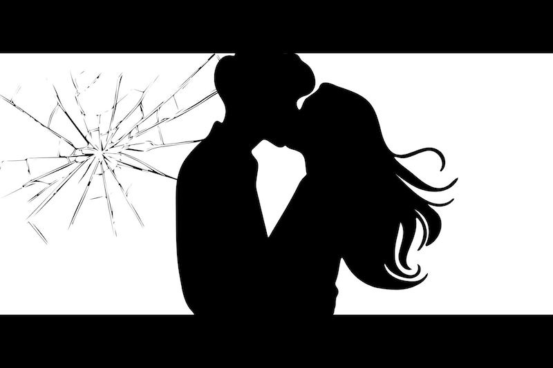 「もう二度としたくない…」男性が本気でドン引きした“残念キス”の特徴