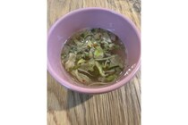 「4食入って、この値段は安い！」　無印の「牛肉とネギのテールスープ」