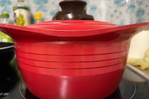 「焦げのこびりつきがなく洗うのが楽！」　アイリスオーヤマの無加水鍋