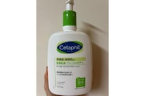 すっと伸びが良く肌もしっとりするとの声も！　 「モイスチャライジングローション」がおすすめ