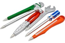 ハンマー？スパナ？　いいえ、全部ボールペンです。