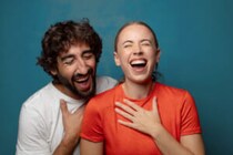 なぜ「笑い」は体にいいのか？ 作り笑いも効果　医師が解説する笑いの力と笑いヨガ