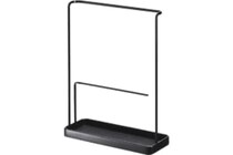 「見せる収納になる」　山崎実業のサングラス＆アクセサリースタンド