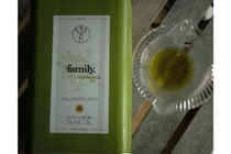 3リットル6980円でも…　缶詰されたオリーブオイルに「たっぷり入ってコスパが良い」