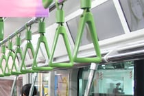 「国を代表しているのに酷すぎる」　世界陸上代表選手が電車内で見せた「体操」に批判の声