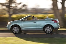 酷評からカルト的人気へ　日産ムラーノ クロスカブリオレの数奇な運命