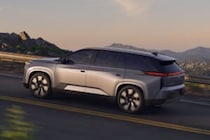 トヨタ・ハイランダーが“大転身”　米誌「脇役がモヒカンで帰ってきた」