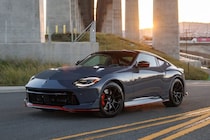 「ついに完成形」新型Z NISMOを米メディア絶賛　MT追加だけではない進化とは
