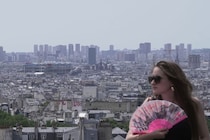 フランスで「エアコン論争」勃発　記録的熱波で「エアコン＝悪」に異論