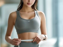 「痩せた？」と言われる体に！１日１分【ほっそりくびれウエストを育てる】簡単ポーズ