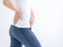 反り腰＆巻き肩の改善に効く！姿勢を整えて【ぽっこりお腹を解消する】簡単エクササイズ