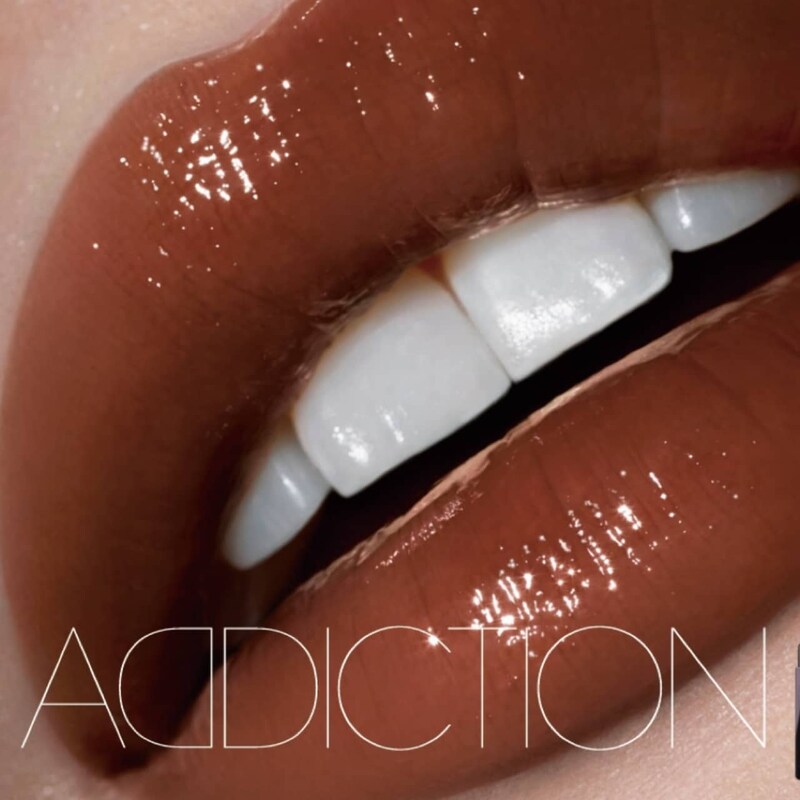 唇の縦ジワを一掃！圧倒的ツヤと高発色を叶える【ADDICTION】革命的新リップ