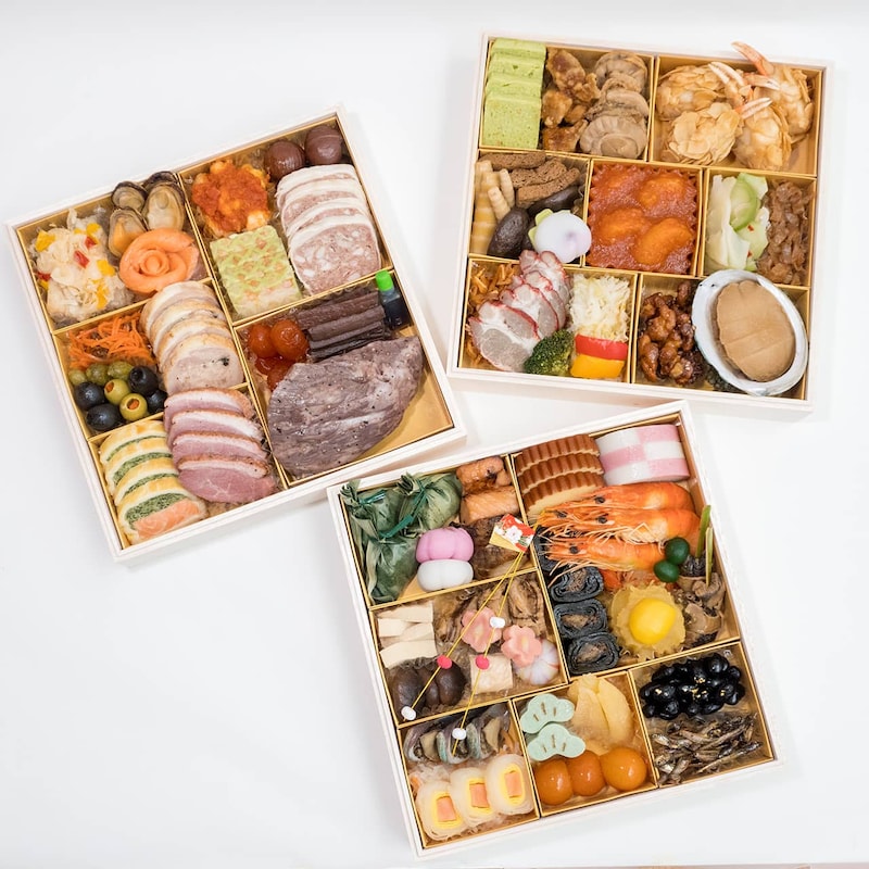 豪華食材を使った三段重のおせち【東武ホテルのおせち2026】令和8年を華やかに事始め