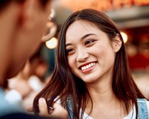 追われるのは“理由”がある。恋愛上手な女性が無意識にやっている「行動習慣」