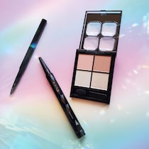 大人っぽく目元印象をアプデ。KATE新作「極細眉×質感シャドウ×透けラメ」で楽しむ“透明感メイク”