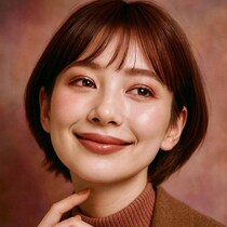 老け見えから脱却！2025秋冬トレンドの“透けツヤアイ”で叶える「若返りアイメイク」