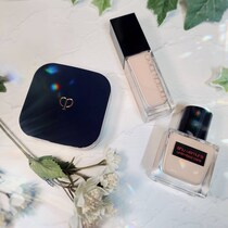 冬の乾燥肌はツヤでリカバー。2025秋冬“立体ツヤ肌”を叶える「名品ファンデ」３選