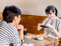 とても印象が悪くなる。食事デートで「気をつけたいこと」