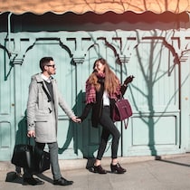 【タロット占い】最もハッピーな時間を過ごせるのは？《2025冬のお出かけ運》12星座ランキング