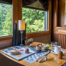 京都丹後鉄道のレストラン列車『丹後くろまつ号』で楽しむ鬼退治伝説の地とモーニングコース