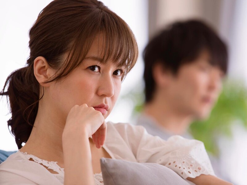 優しくなったけど距離を感じる…?別れを決意した男性が見せる「特徴的行動」