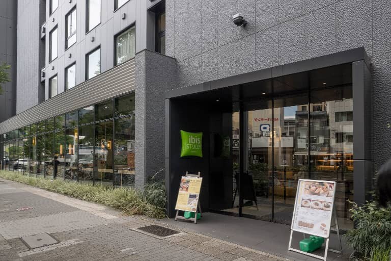 お手軽な料金設定も魅力。フランス発のポップでカラフルなブティックホテル【イビススタイルズ名古屋】