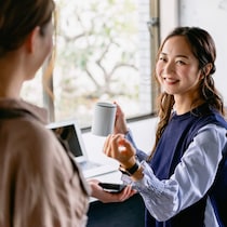 ほぼ必ず身近にいるはず。「マウンティング女」のありえない言動３選