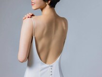 背中をほぐすだけで見違える！１日５回【若返り×細見えが叶う】簡単ストレッチ