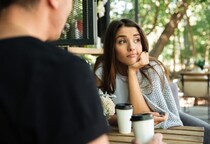 まだ告白しないの？ 脈アリなのにアタックしてこない「男の心理」