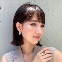 ショートヘアとボブのいいとこ取り。季節の変わり目こそ【長めショート】がハマるんです