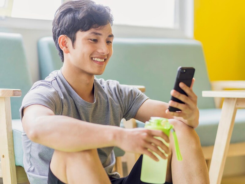 会えない日こそ本気度がわかる。男性が送る「本命LINE」の特徴