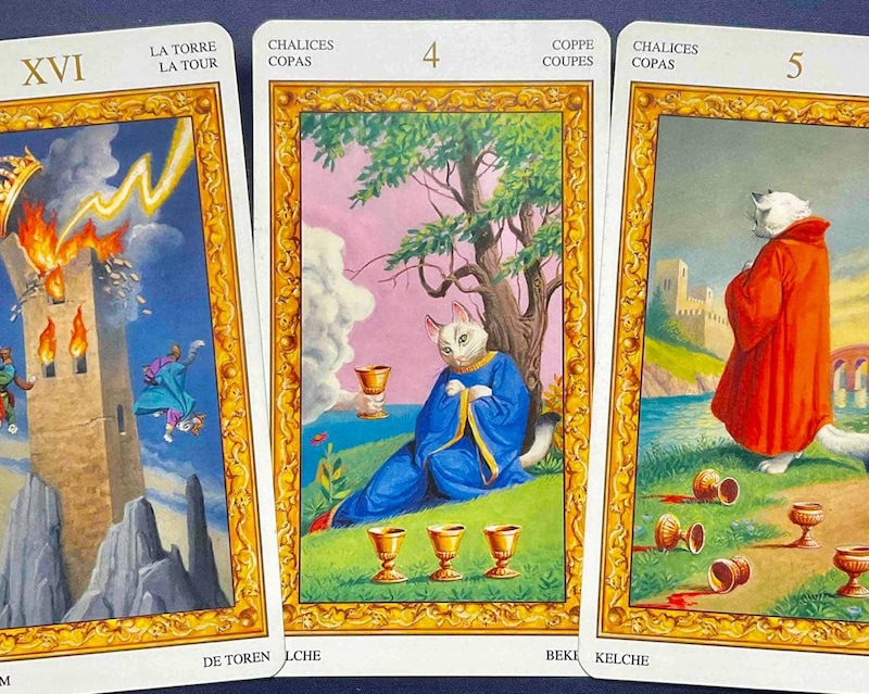 【水瓶座】週間タロット占い《来週：2025年12月8日〜12月14日》の総合運＆恋愛運