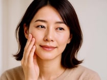 “加齢”じゃなくて“乾燥線”だった…。40代から深くなる「ほうれい線」の正体と正解ケア