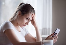 冷めてきた証拠？ 男性があまり連絡してくれなくなる「理由」