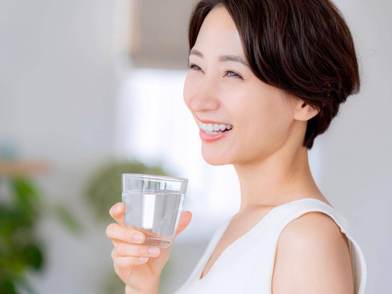 【３ヶ月で−２kg】１日２回の“水分補給ルーティン”で代謝が整う！簡単「水ダイエット習慣」