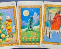 【水瓶座】週間タロット占い《来週：2025年12月22日〜12月28日》の総合運＆恋愛運