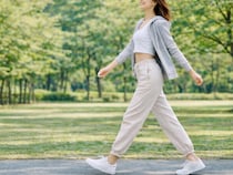 腰まわりの重さがスッと軽くなる。１日１セット【下半身の柔軟性を高める】簡単ポーズ