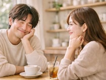 好きがバレバレ！男性が本命女性の前でだけ見せる“無意識の表情”