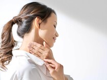 首肩コリを解消して小顔見え！１日３分【胸鎖乳突筋をほぐす】簡単ストレッチ