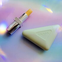《PRADA BEAUTY新作》話題の「バナナバーム」＆手元を格上げするマルチハンドケアが登場