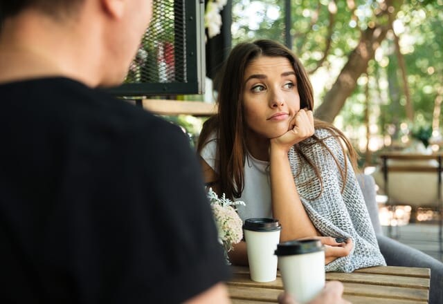 聞き流すor完全無視が正解。遊び目的の男性が言いがちな「セリフ」