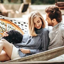 【生年月日占い】幸せを掴むベストタイミングは？《2025年9月～10月の恋模様》