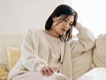 休んでるはずなのに疲れが抜けない…。忙しい大人世代に多い「回復しにくい疲れ」の原因とは