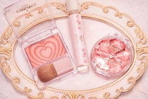 【キャンメイク】乾燥の季節に嬉しい。大人の“多幸感メイク”が叶う新色＆香りの新作レビュー