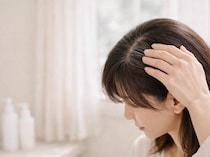 白髪が急に増えたのはなぜ？大人世代の頭皮で起きている“乾燥と巡り”の変化とは